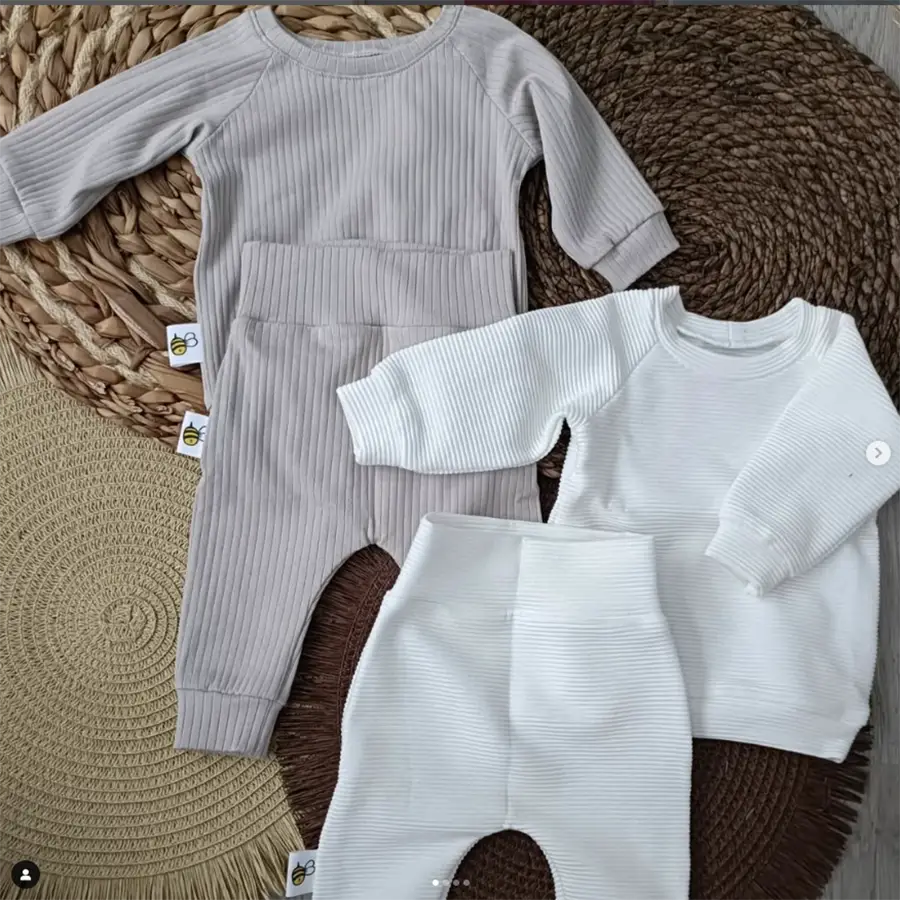 Handgemaakte Babykleding│ Broekje en Truitje