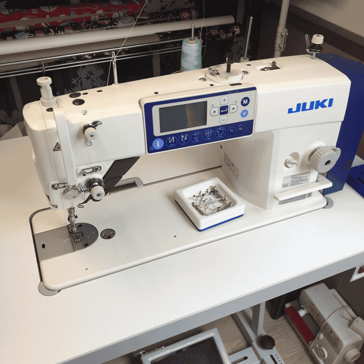 opdracht gemaakt babykleding│ DDL8000